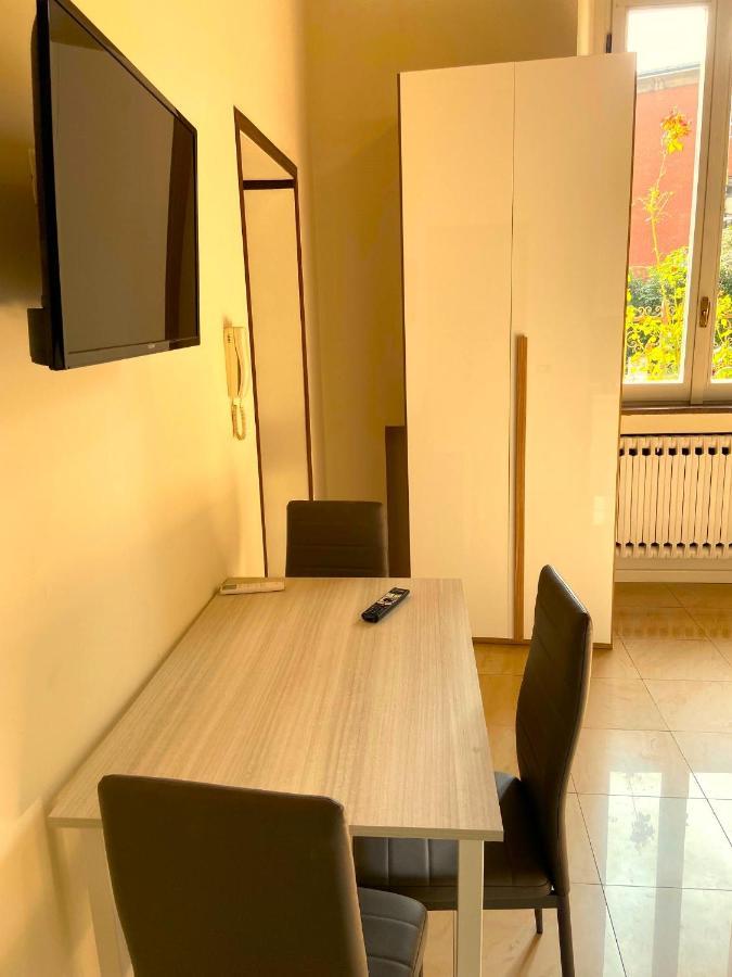 Apartment In Villa Milano Exterior foto